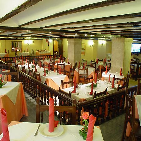 Hotel Nuevo Arlanza كوفاروباياس المظهر الخارجي الصورة