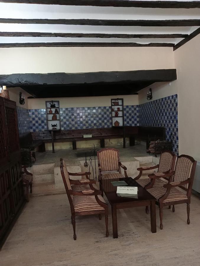 Hotel Nuevo Arlanza كوفاروباياس المظهر الخارجي الصورة