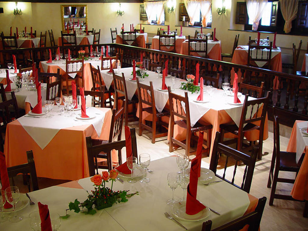 Hotel Nuevo Arlanza كوفاروباياس المظهر الخارجي الصورة